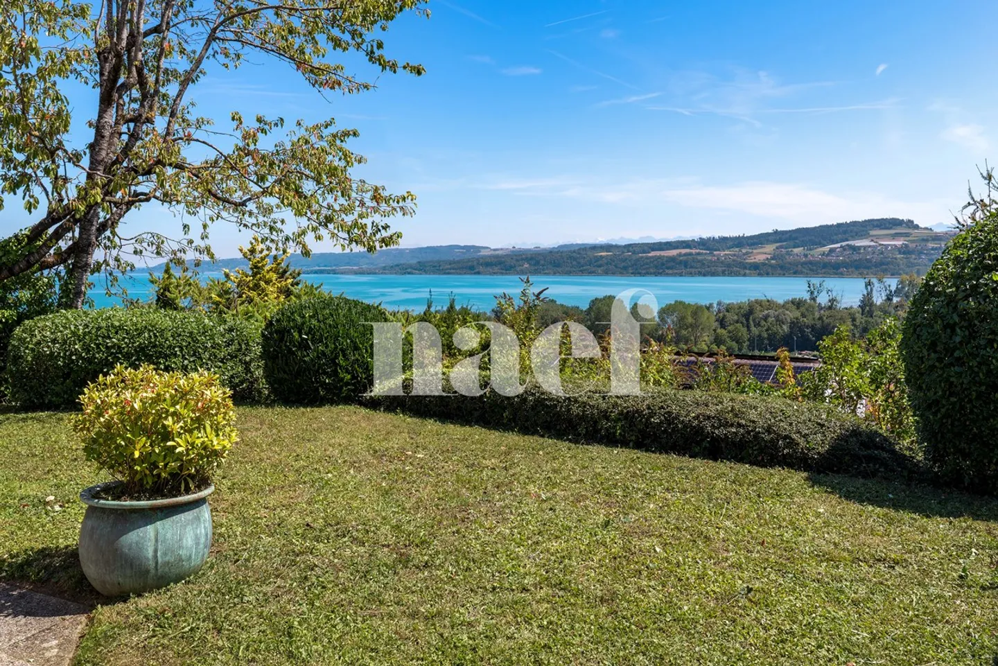 Magnifique villa de 5.5 pièces avec piscine à Grandson - Photo 3 sur 12