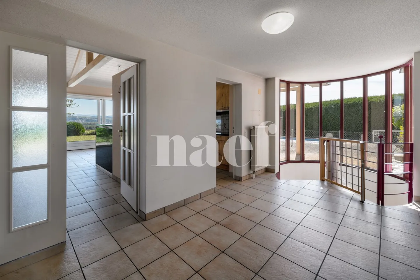 Magnifique villa de 5.5 pièces avec piscine à Grandson - Photo 6 sur 12