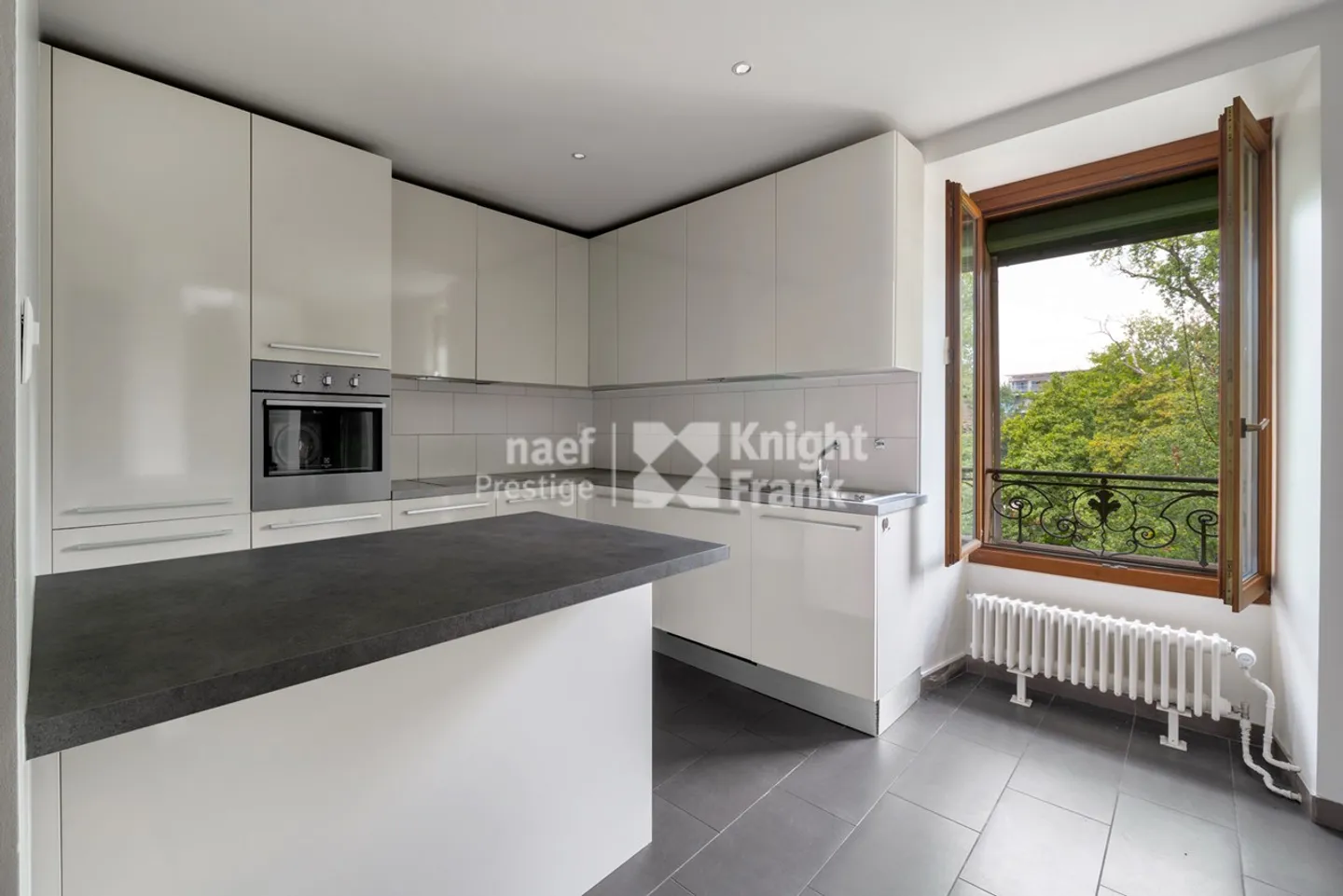 Selten: renoviertes Herrenhaus, 3 Wohnungen oder Familienvilla - Foto 8 von 12