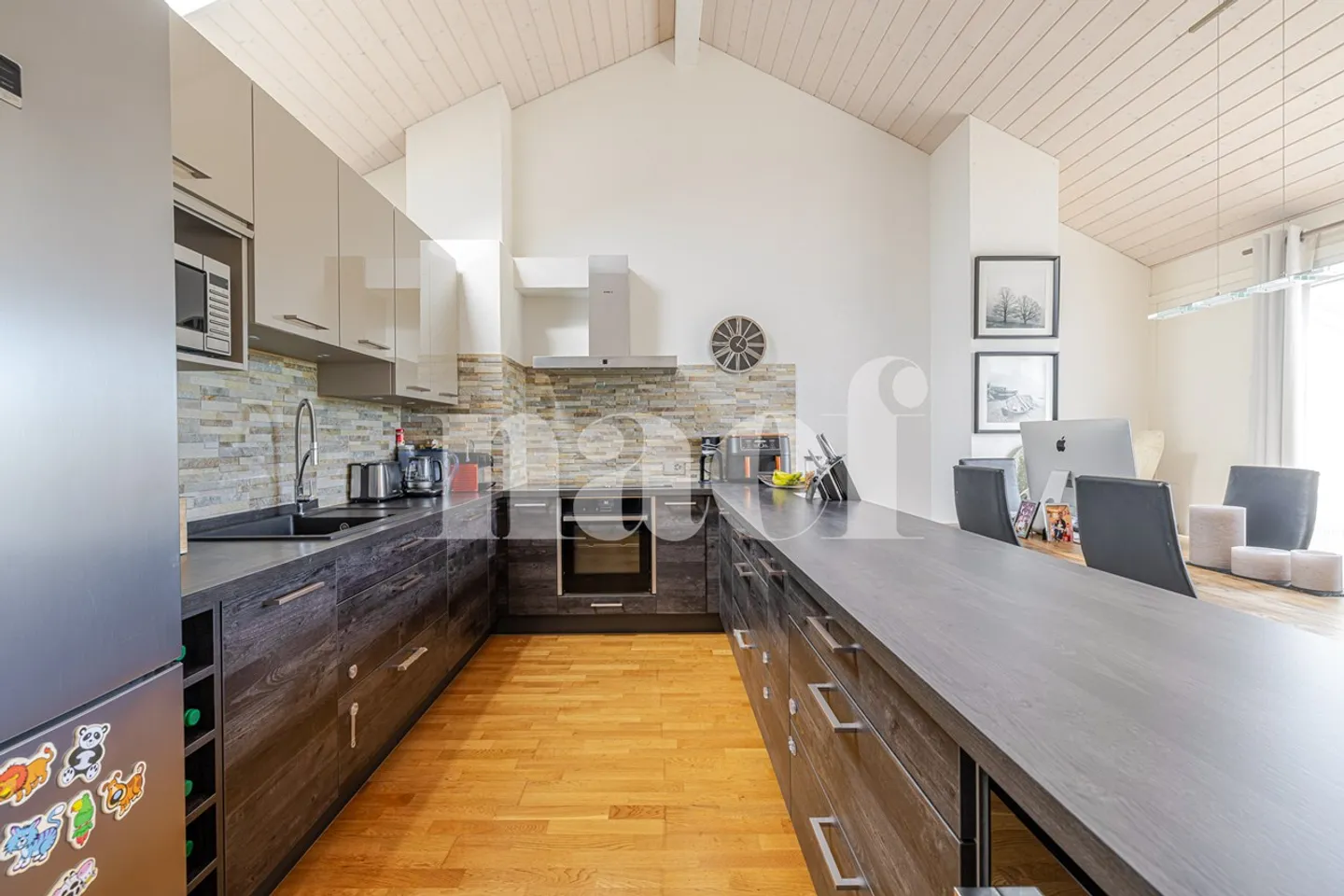 Exclusive: Charming 4.5-room apartment with terrace in Eysins - Photo 3 of 6