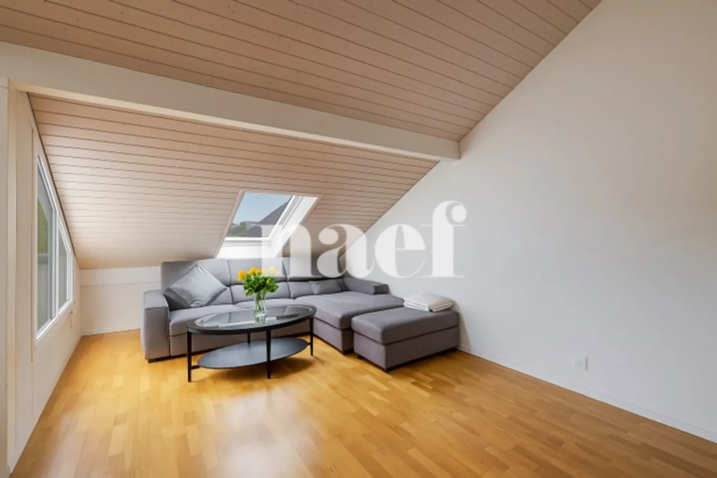 Exclusive: Charming 4.5-room apartment with terrace in Eysins - Photo 4 of 6