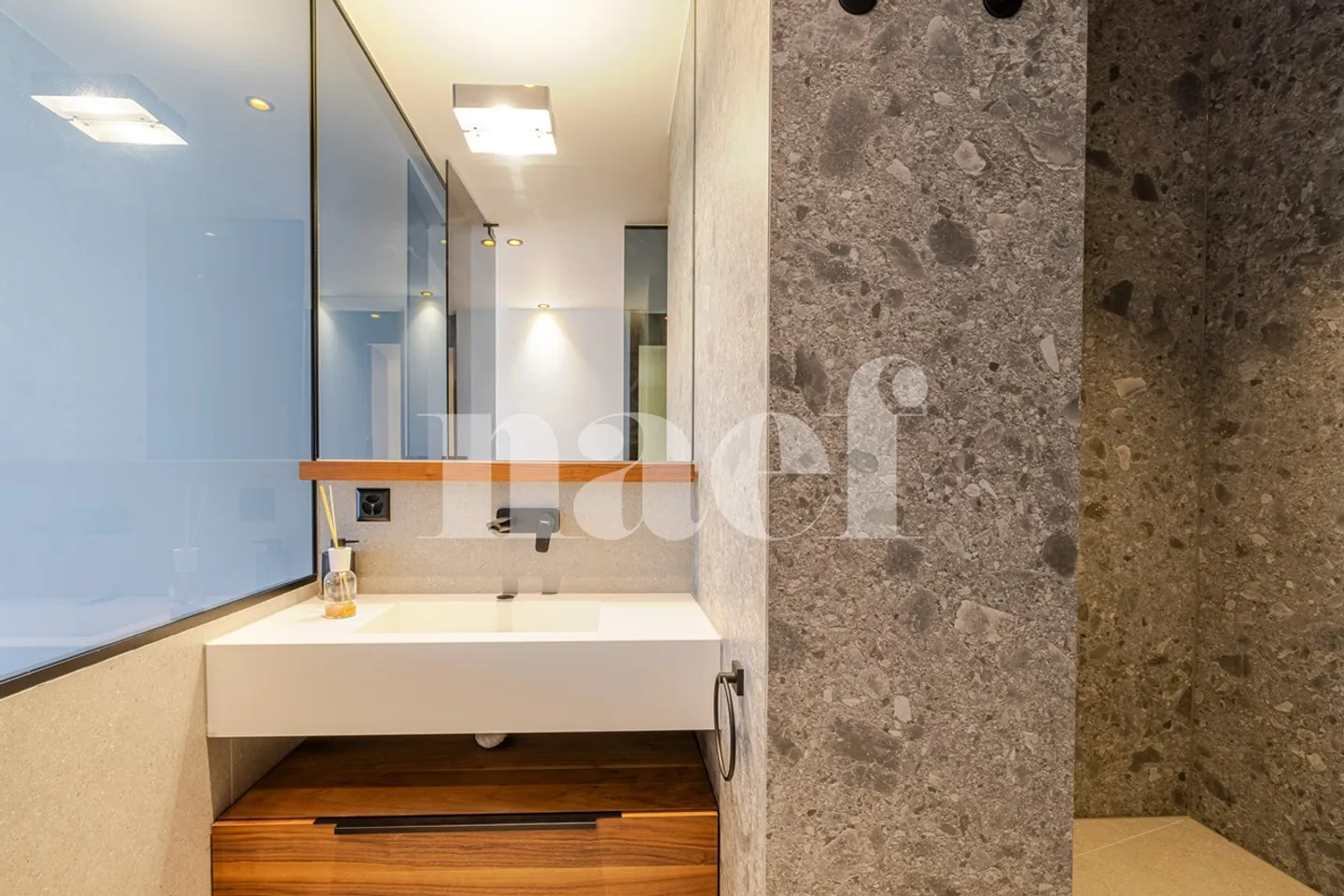 Wohnung in einer prestigeträchtigen Residenz - Foto 10 von 13