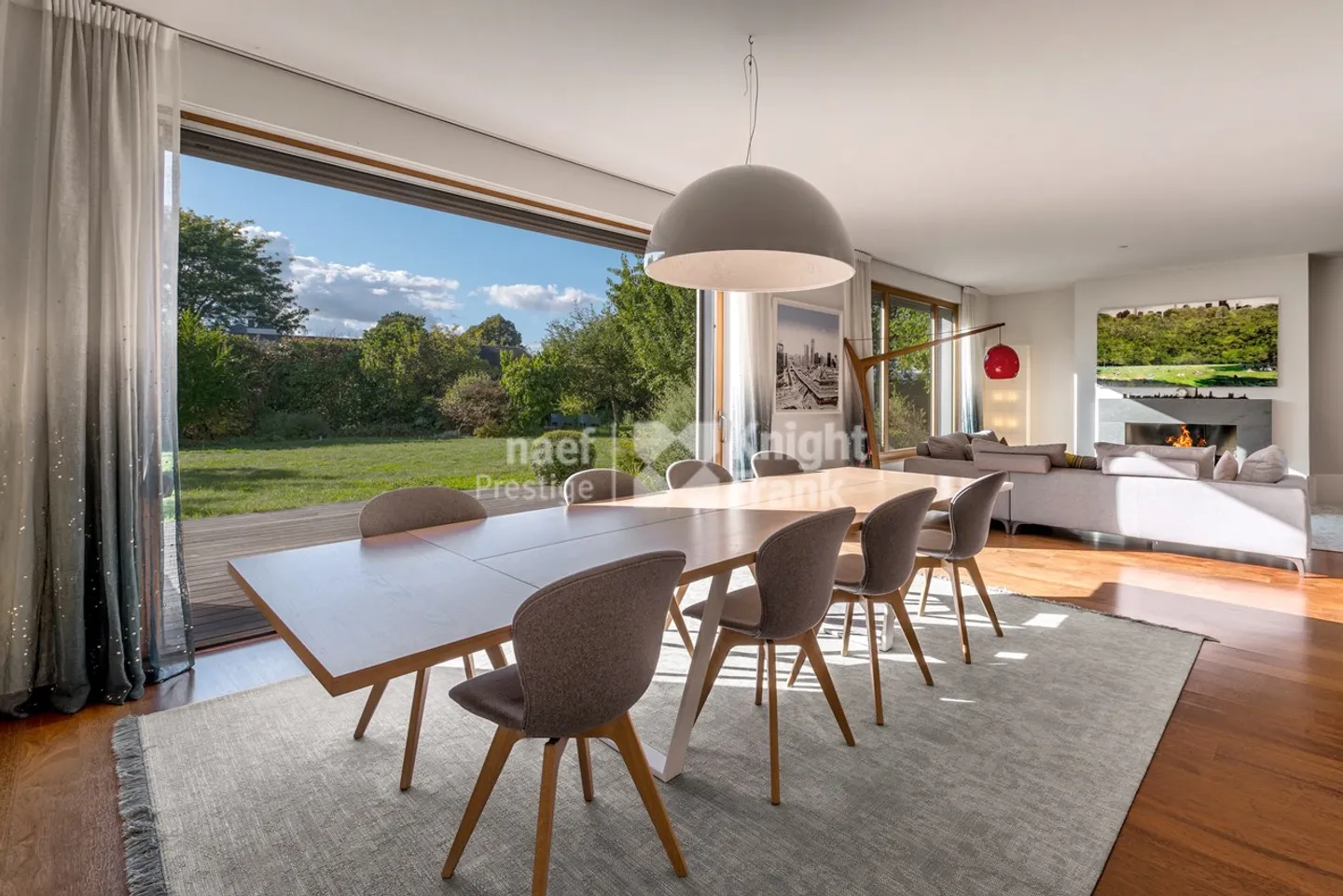 Family property in a quiet area, surrounded by greenery, not far from the lake - Photo 5 of 12