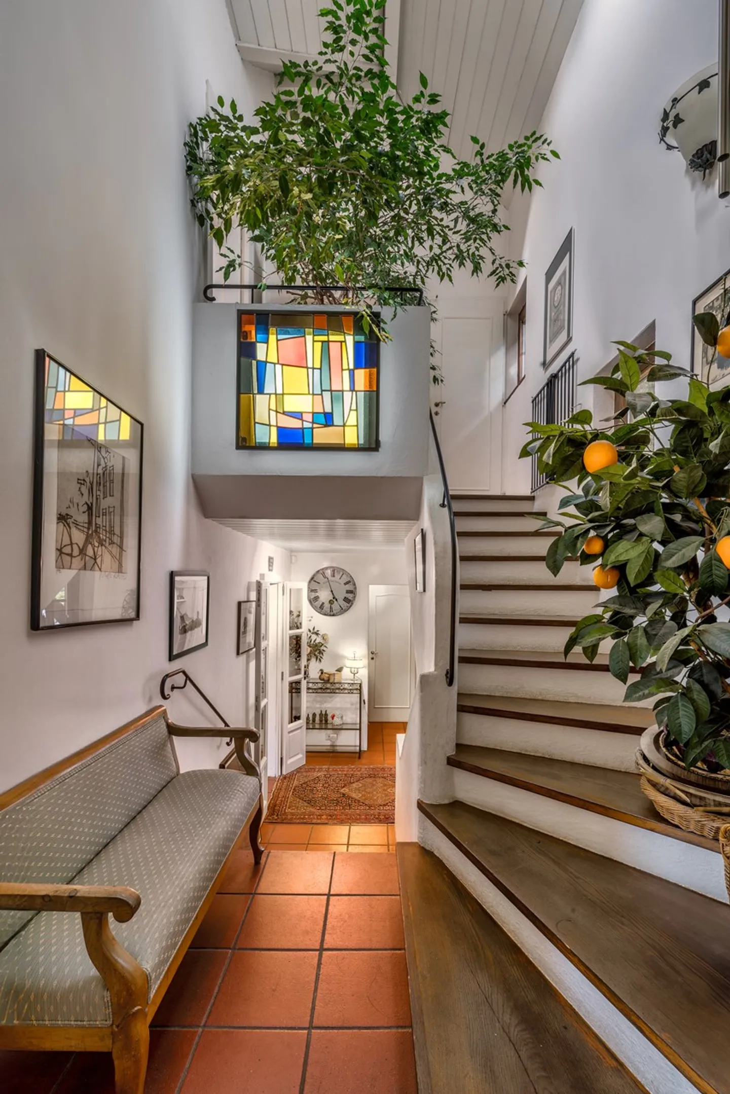 Charming cottage-style property on a large plot - Photo 5 of 12