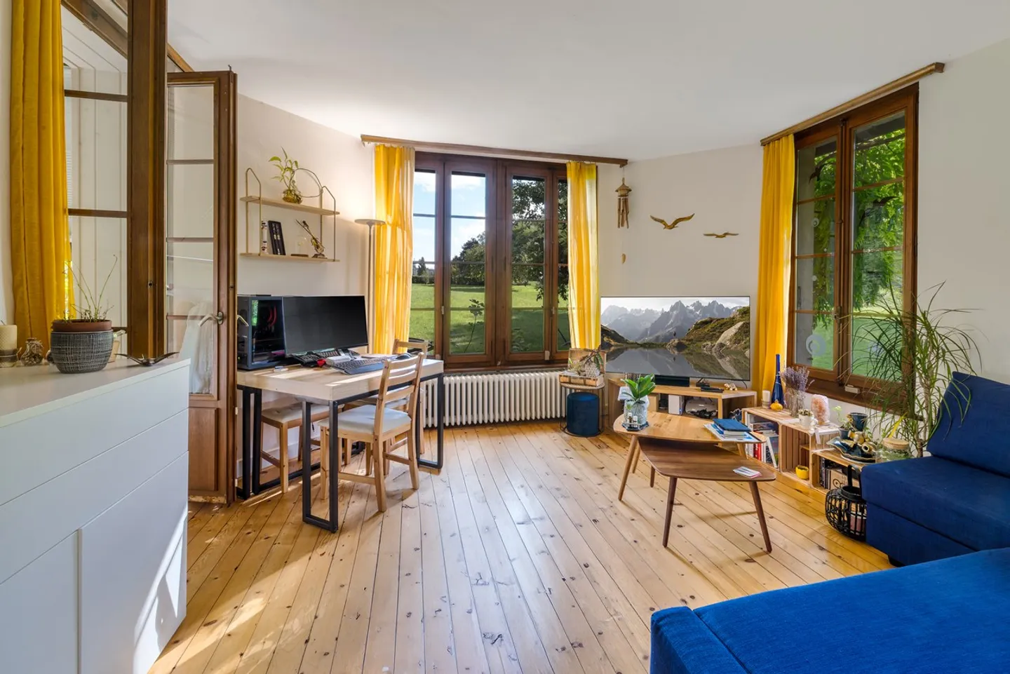 Charming cottage-style property on a large plot - Photo 12 of 12