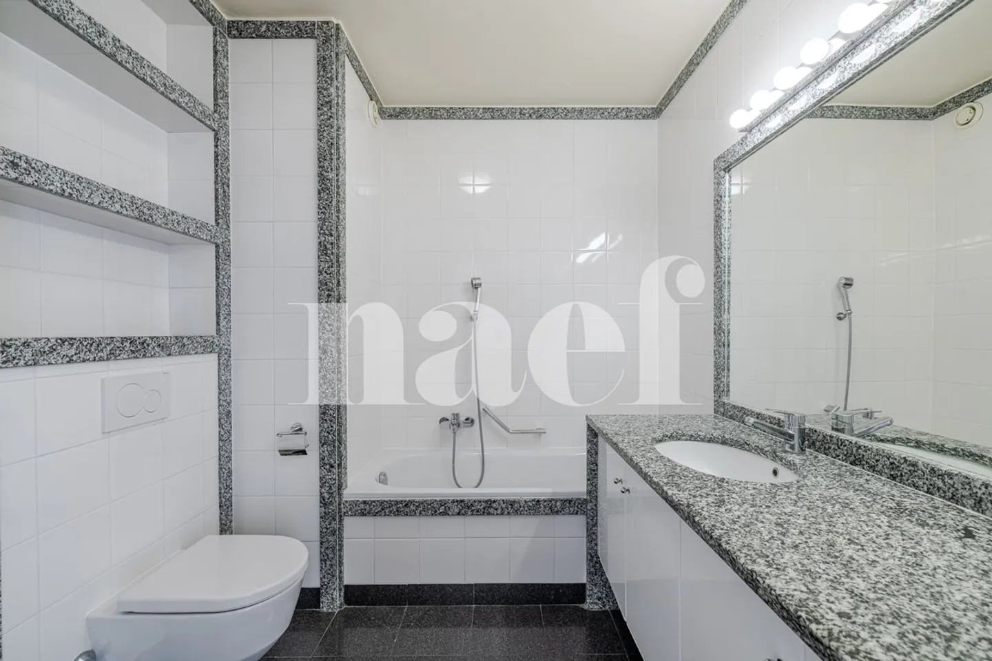 Beautiful high-floor condominium apartment? Prestigious neighborhood of Florissant - Photo 8 of 11