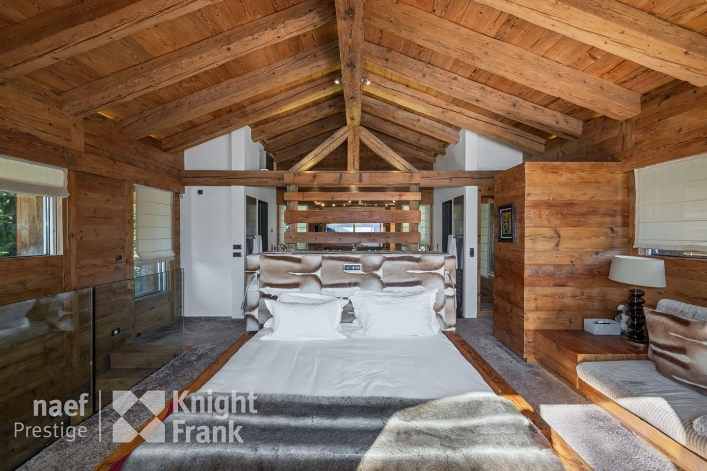 High-end chalet with swimming pool in Verbier - Photo 5 of 11