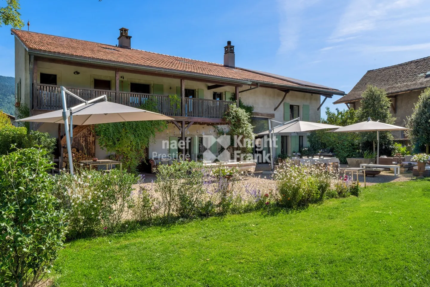 Lussuosa casa familiare ristrutturata. - Foto 2 di 9