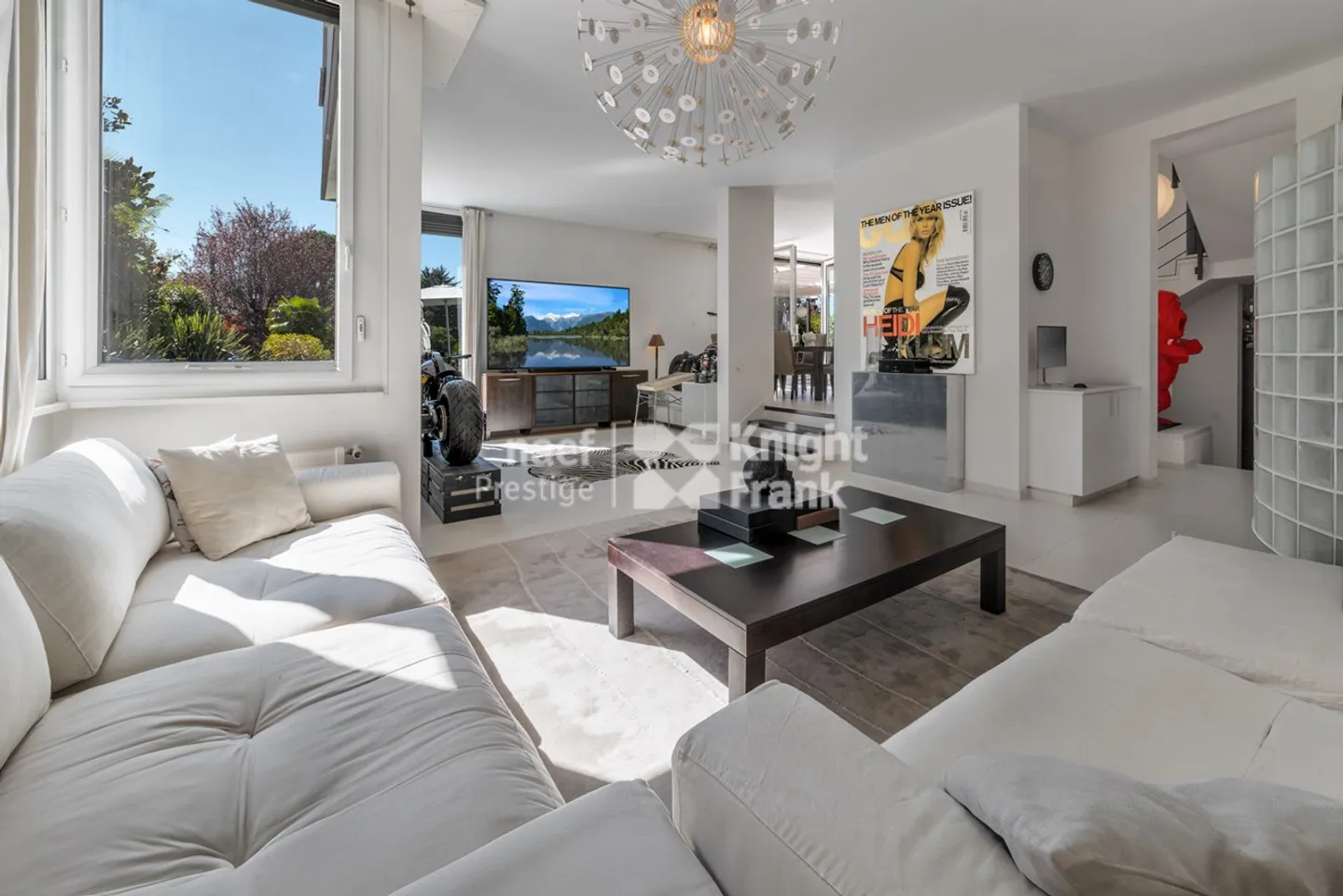 Zeitgenössische Villa in der Genfer Landschaft - Foto 3 von 12