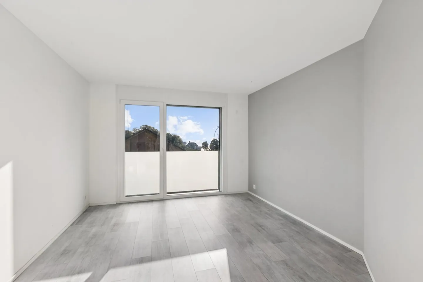 Villa contemporanea di 6,5 stanze nelle alture della città - Foto 8 di 9