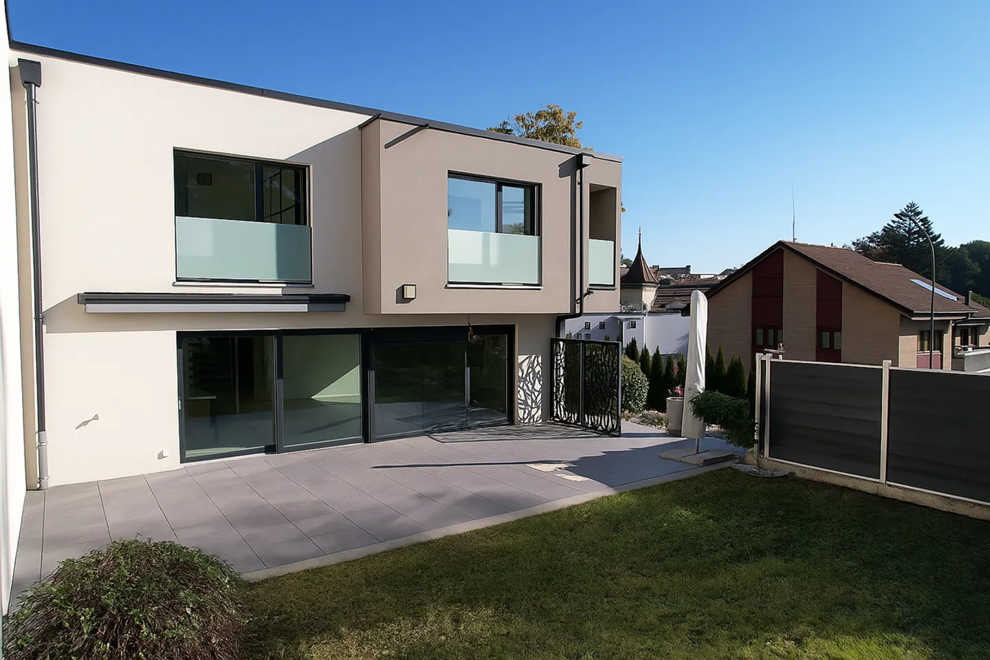 Villa contemporanea di 6,5 stanze nelle alture della città - Foto 9 di 9