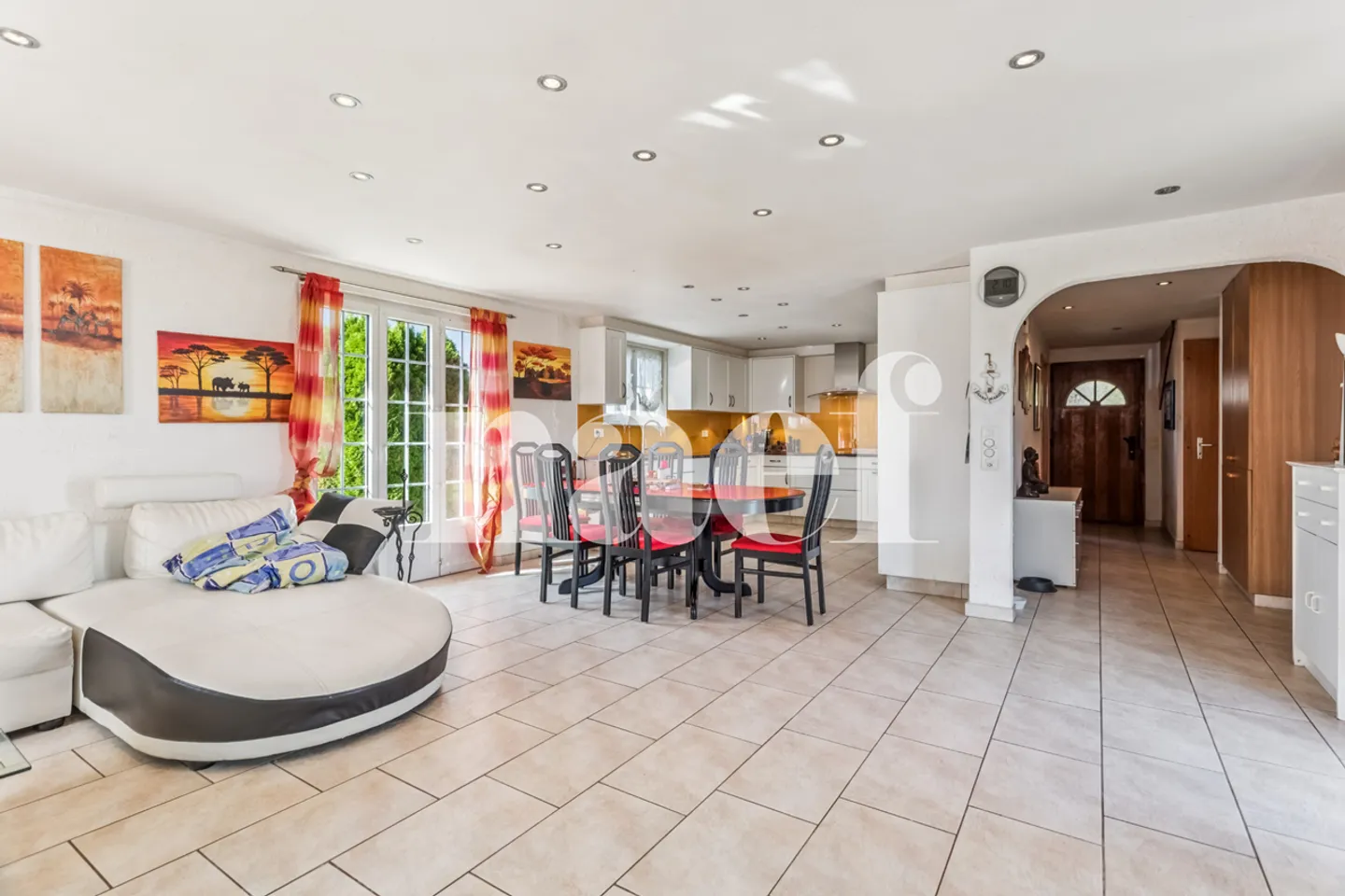 6,5-Zimmer-Einfamilienhaus mit atemberaubendem Blick in Le Bry zu verkaufen - Foto 3 von 7
