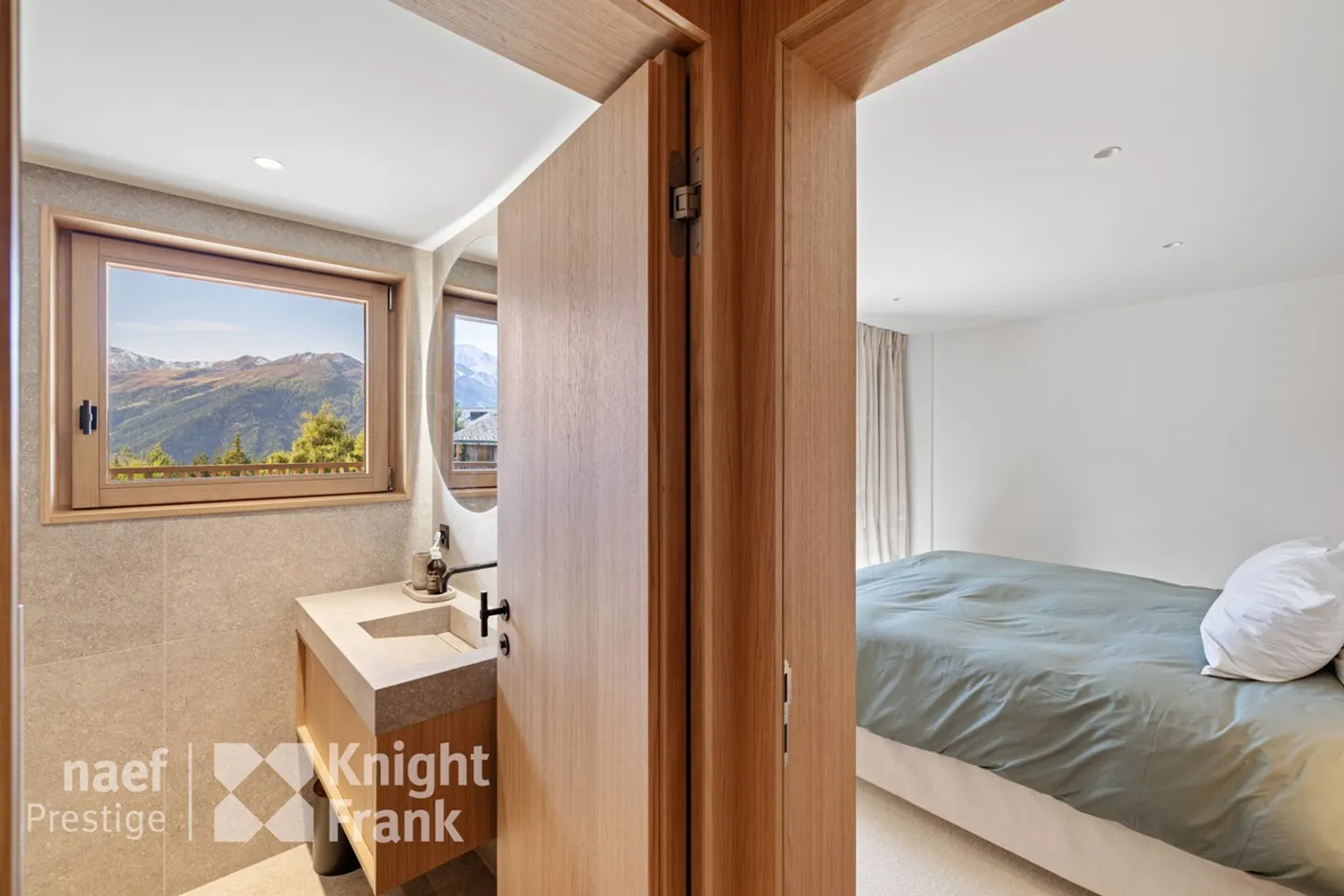 Apartment in the center of Verbier, with large terrace. - Photo 8 of 12