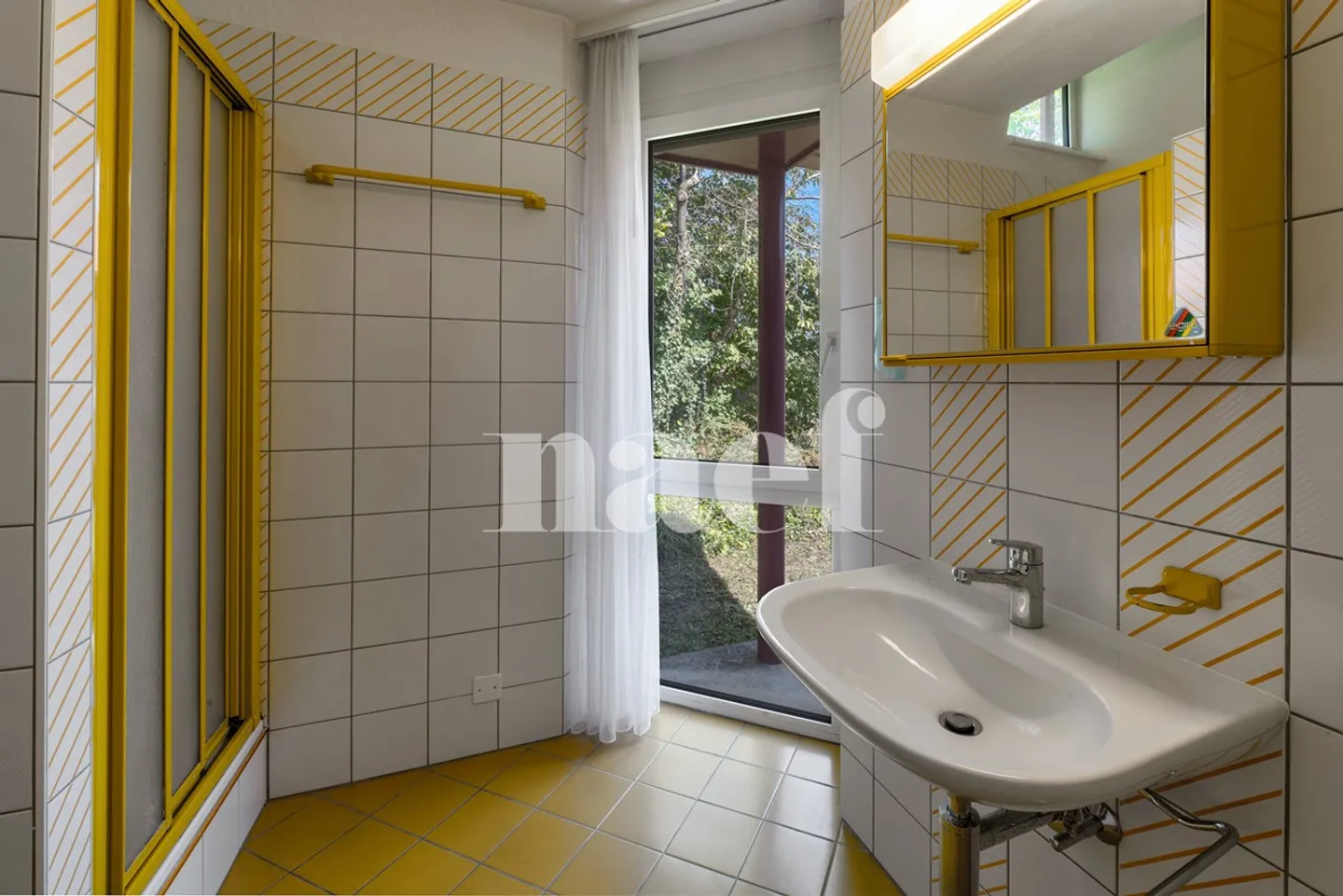 10 minutes from Yverdon-les-Bains, Magnificent 5.5-room villa with swimming pool - Photo 9 of 10