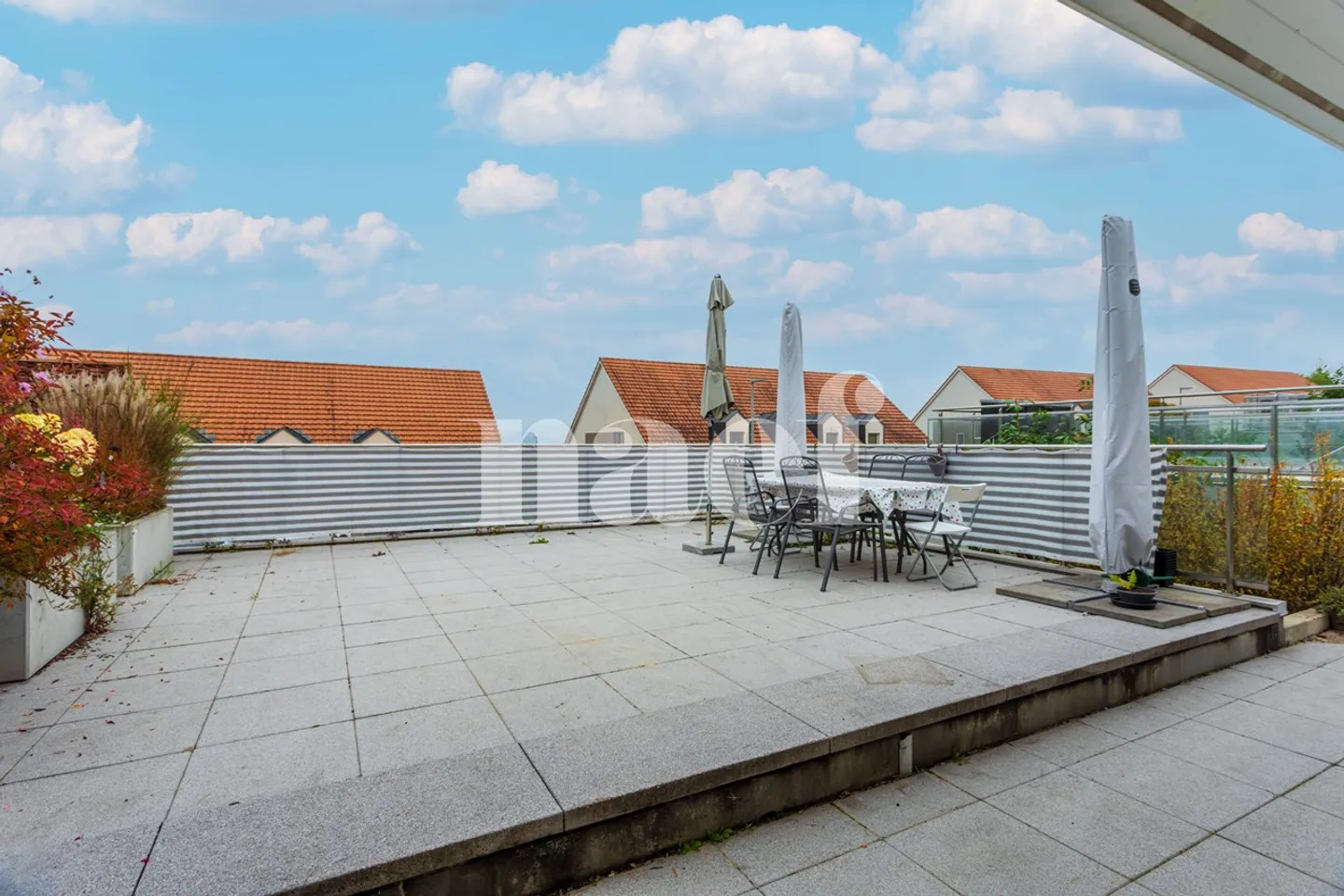 5,5-Zimmer Doppelhaushälfte mit Garten in Vully-les-Lacs zu verkaufen - Foto 3 von 8