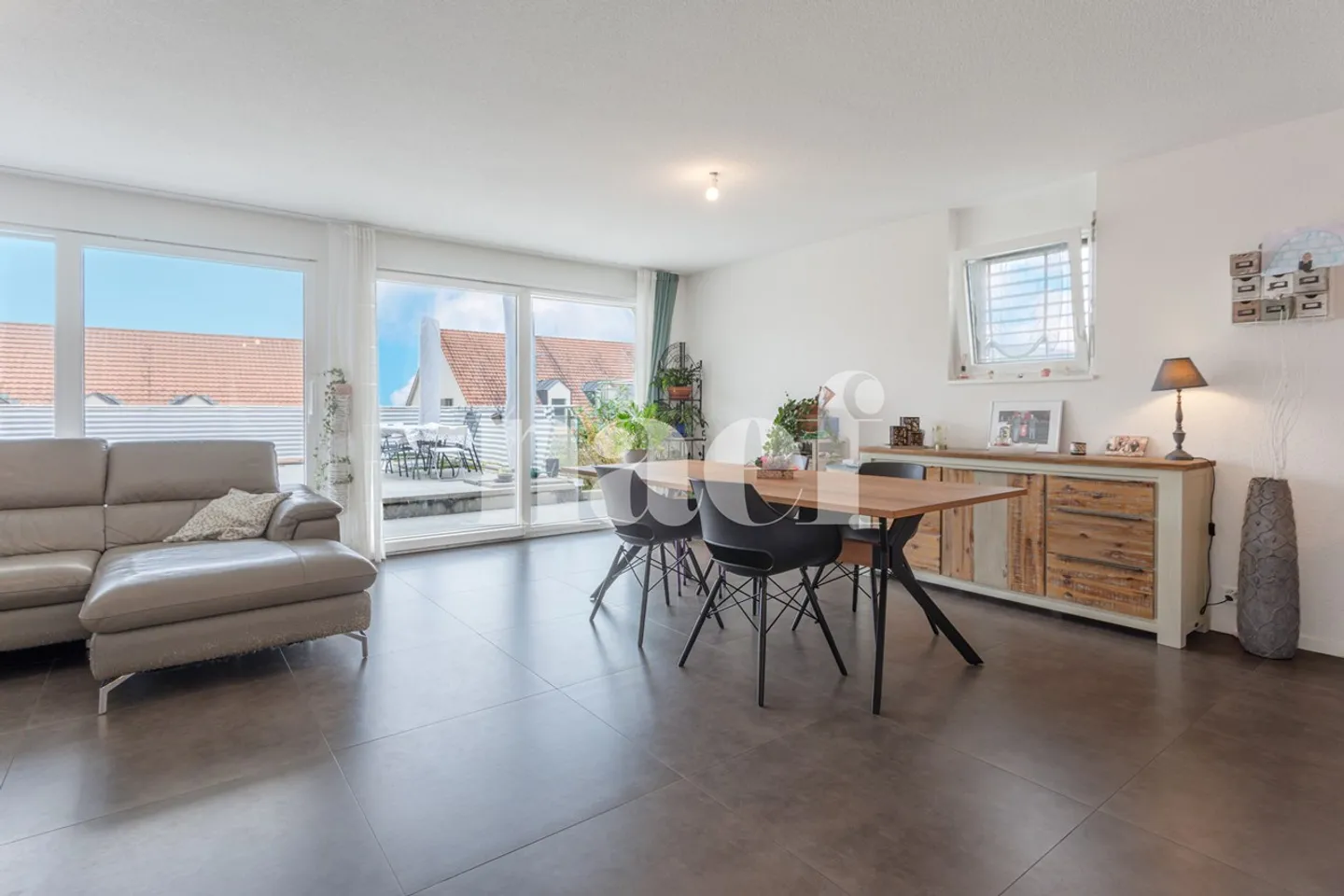 5,5-Zimmer Doppelhaushälfte mit Garten in Vully-les-Lacs zu verkaufen - Foto 7 von 8
