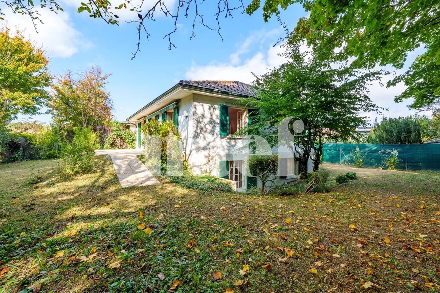 A Vessy, bella villa a schiera da ristrutturare con grande potenziale - Foto 1 di 12