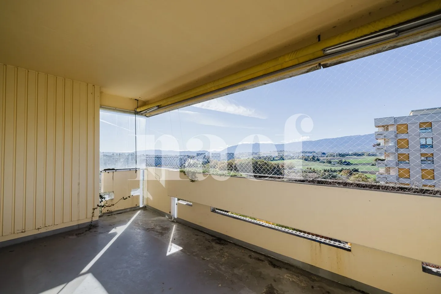 6-room apartment in Meyrin - Ideal for families, with garage, on a high floor - Photo 3 of 12