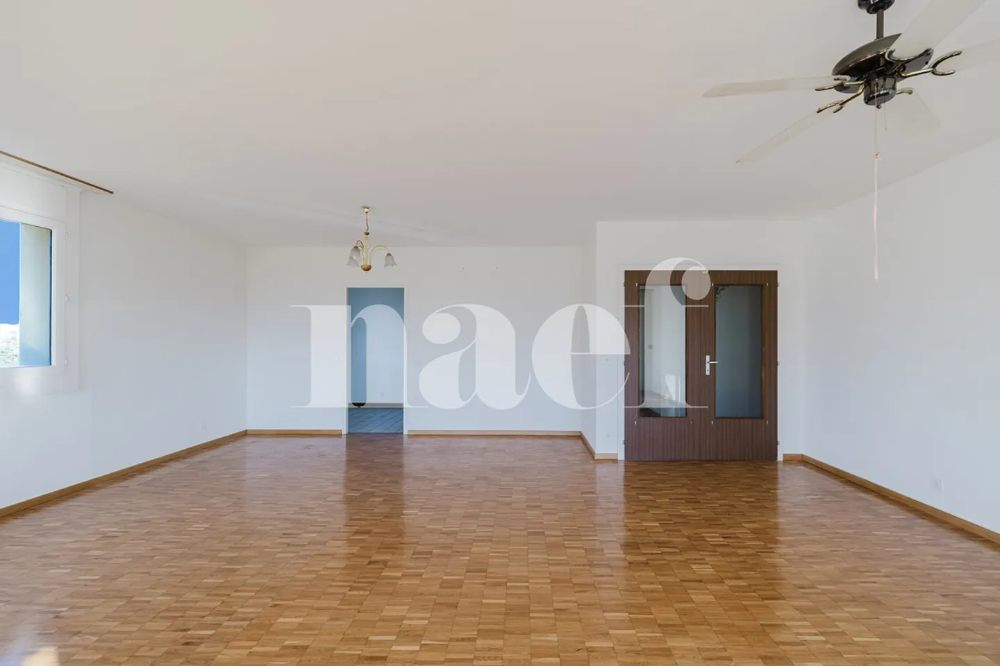 6-room apartment in Meyrin - Ideal for families, with garage, on a high floor - Photo 2 of 12