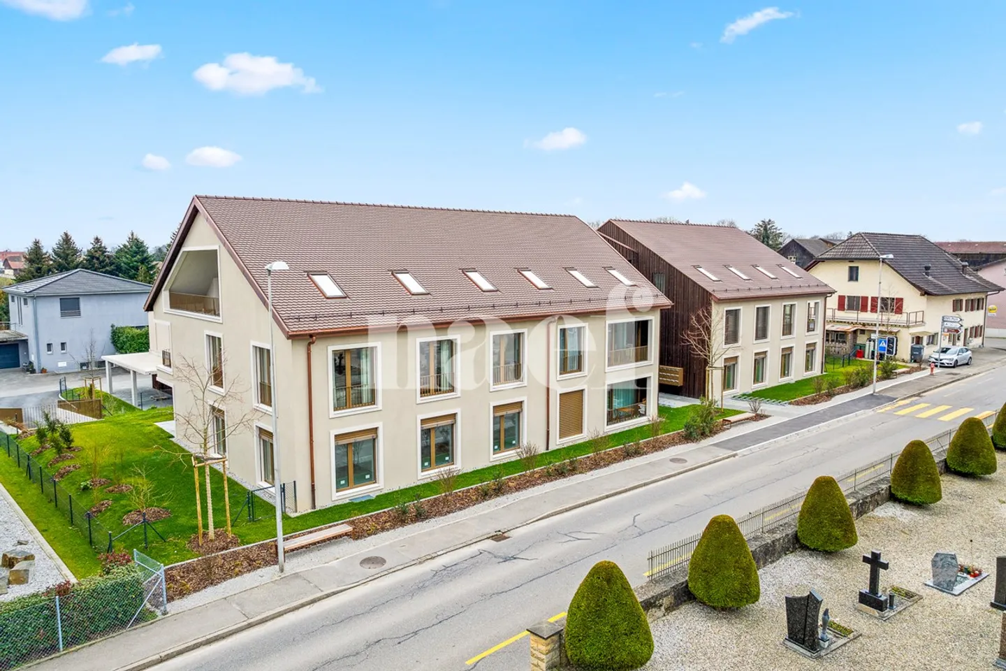 Schöne 3,5-Zimmer-Wohnung im 1. Stock mit Balkon zu verkaufen in Gletterens - Foto 6 von 7