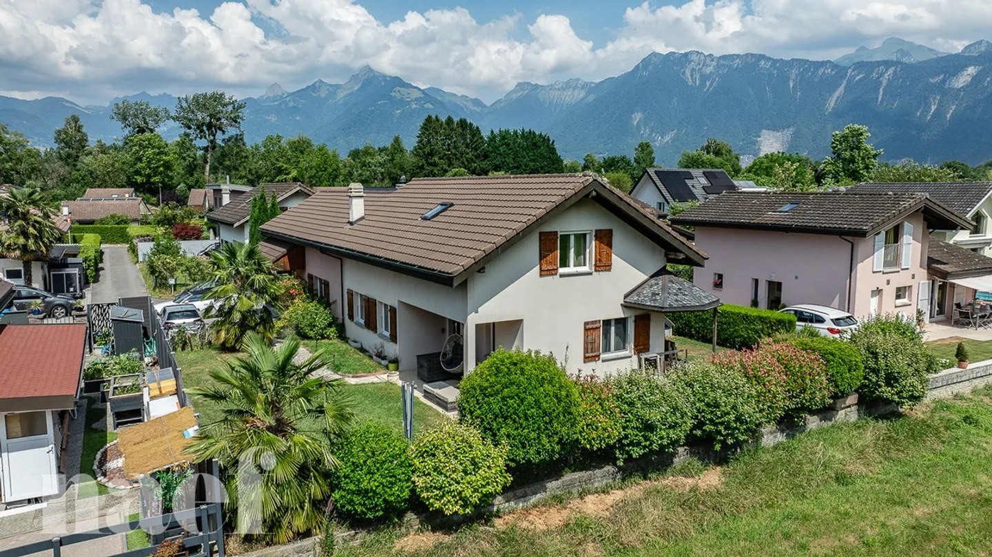 Casa indipendente di 6.5 stanze in vendita a due passi dal lago a Bouveret - Foto 2 di 12