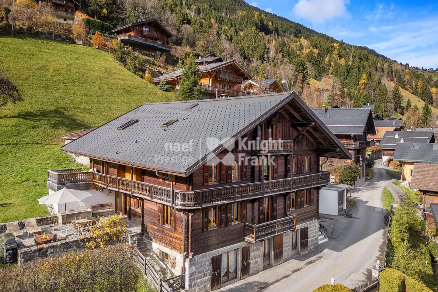 Chalet d'exception de 12.5 pièces à vendre à Champéry - Foto 2 di 13