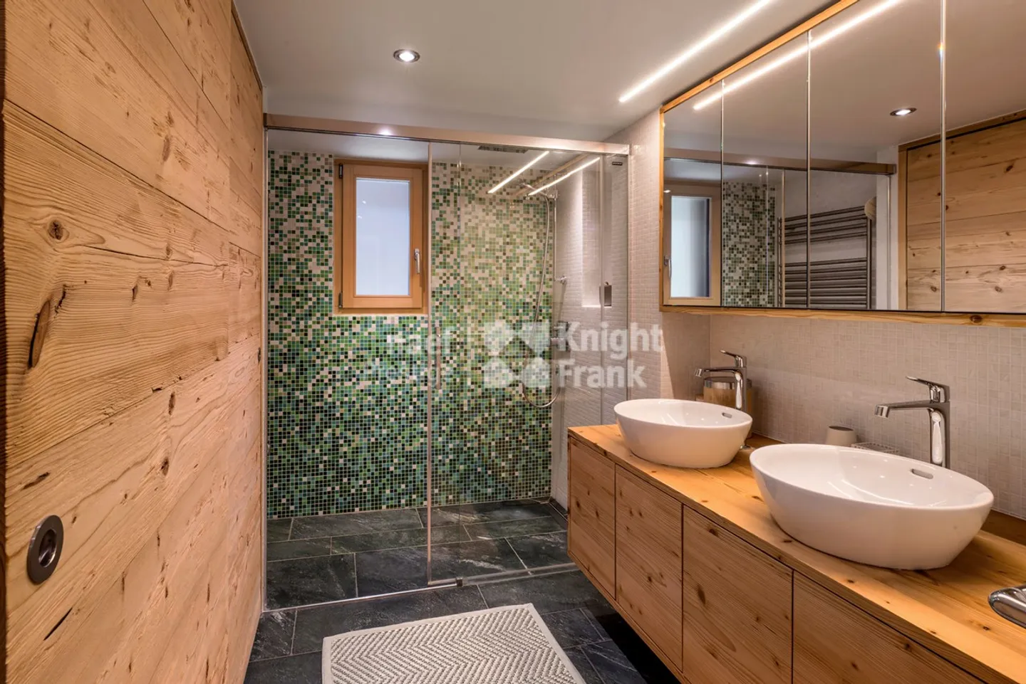 Chalet d'exception de 12.5 pièces à vendre à Champéry - Foto 12 di 13