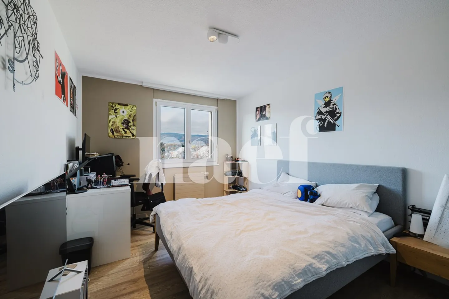 Bright renovated 4.5-room apartment - Photo 7 of 10