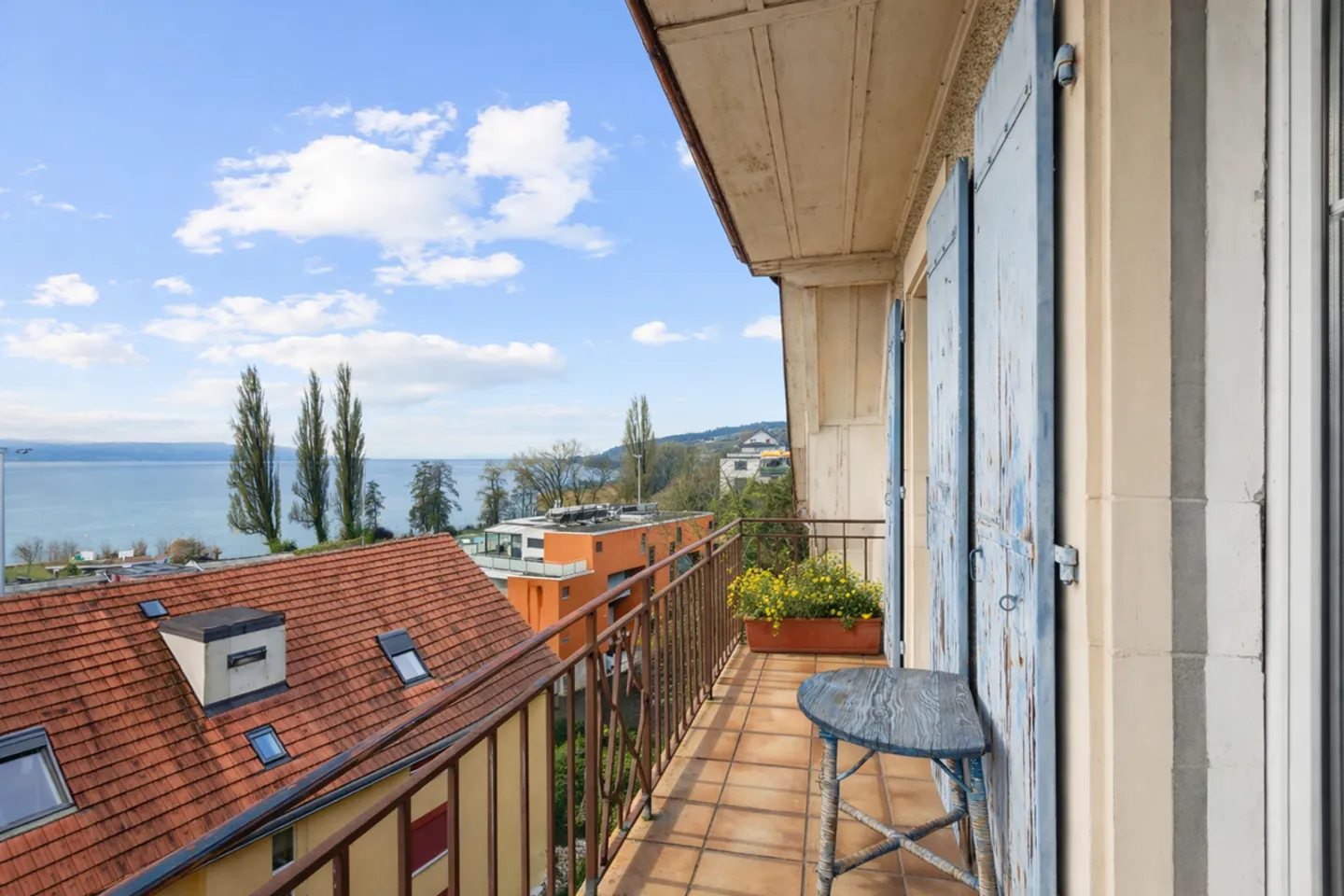 Detached house with 6.5 rooms and 2-room annex - Photo 6 of 8