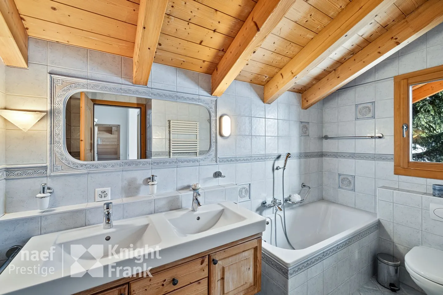 Zwei charmante Immobilien auf separaten Grundstücken - Foto 7 von 12