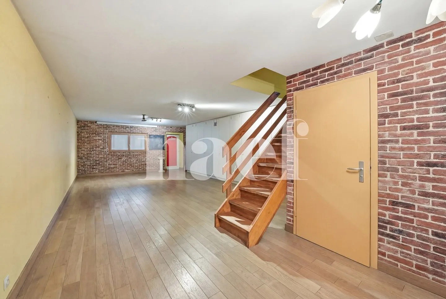 Großes Duplex von 227m² mit ca. 240m² Garten - Foto 10 von 13