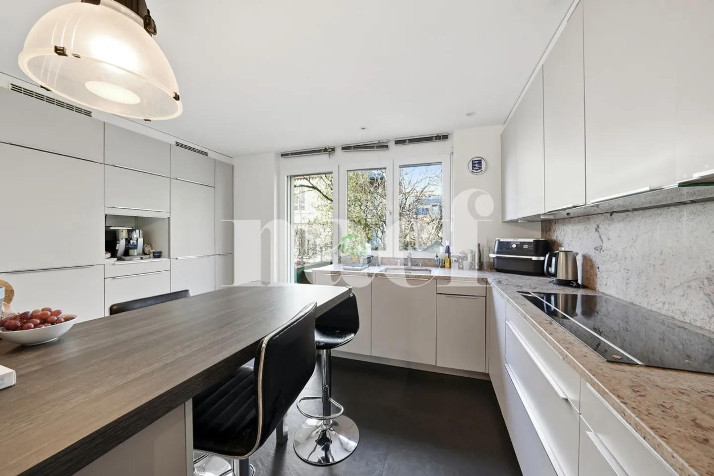 Exclusivity: 4.5 rooms in a recent building - Photo 3 of 8