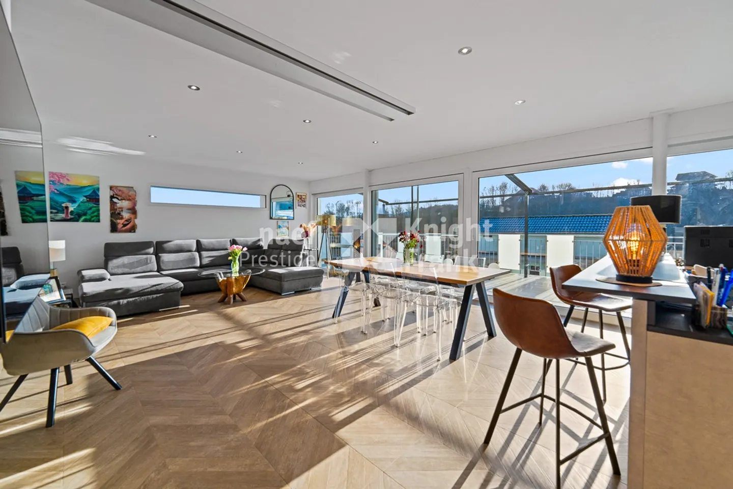 Wunderschönes freistehendes Haus mit 7 Zimmern und unverbautem Blick auf die Landschaft sowie beheiztem Pool zu verkaufen in St-Ursen - Foto 3 von 12