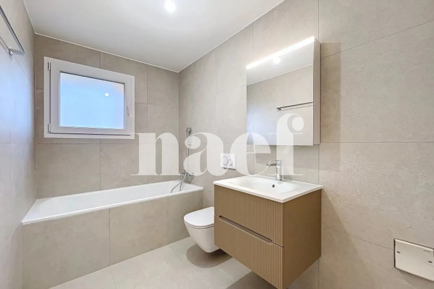 New 4.5-room apartment with large terrace and private garden for sale in Arbaz - Photo 7 of 8