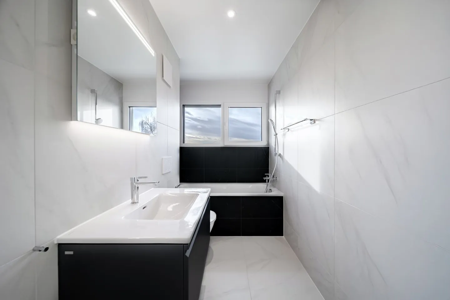 Penthouse mit 3,5 Zimmern und Panoramablick - Foto 7 von 9