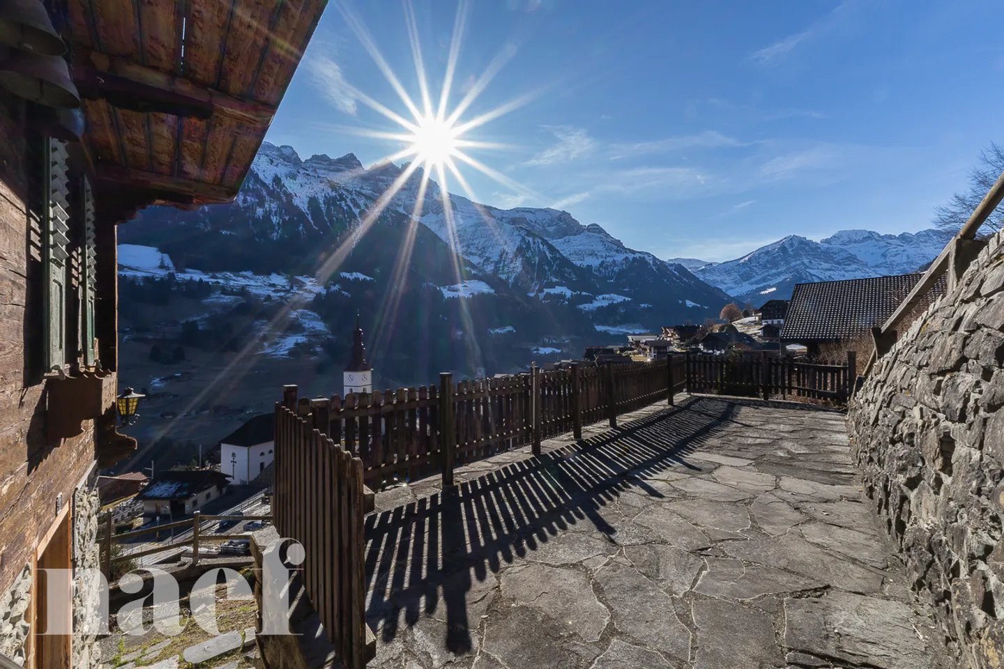 For sale - Chalet with 4 apartments and stunning views of the Dents-du-Midi, just steps from the center of the village of Val d'Illiez - Photo 9 of 11