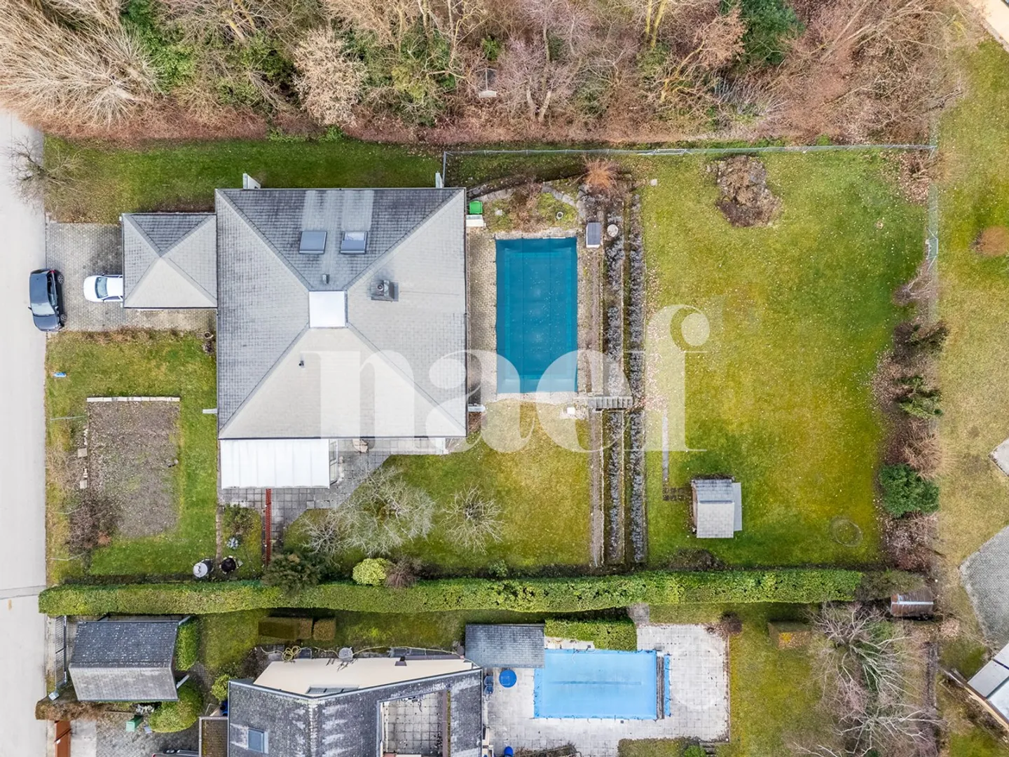 Einfamilienhaus mit Schwimmbad - Foto 2 von 4