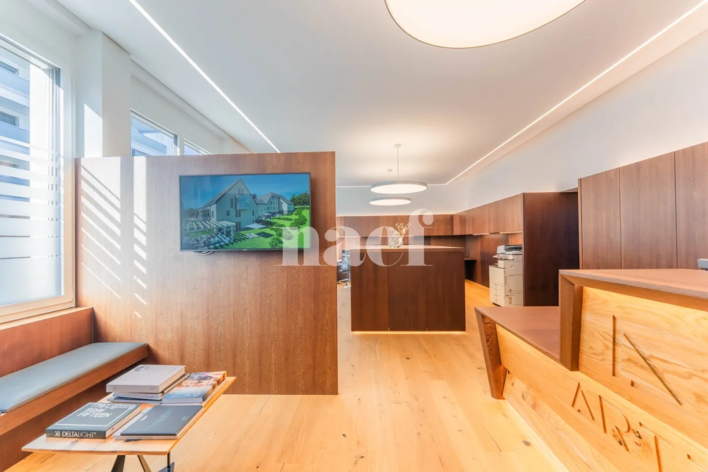 Magnificent ground floor office fully furnished for sale in Bulle - Photo 2 of 11