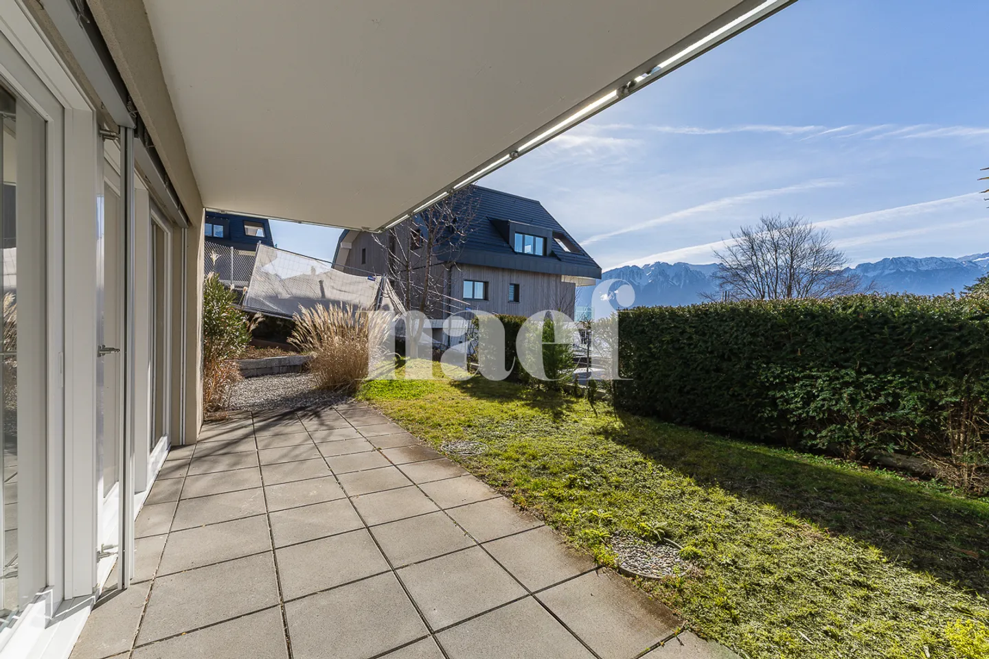 Contemporary Twin House with Lake View - Photo 8 of 13