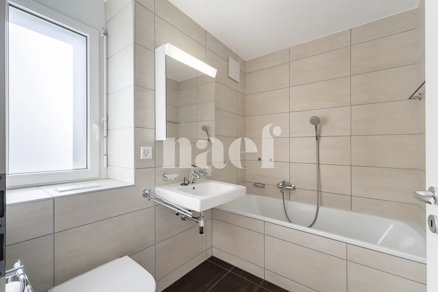 Contemporary Twin House with Lake View - Photo 13 of 13