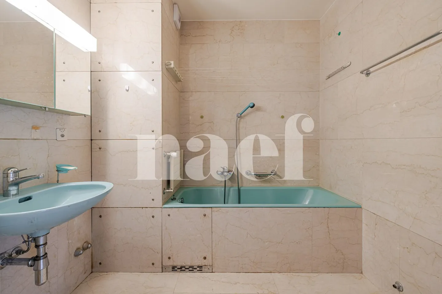 Selten: Stadtzentrum rechte Ufer - 4-Zimmer-Wohnung mit Balkon zu renovieren - Foto 10 von 10