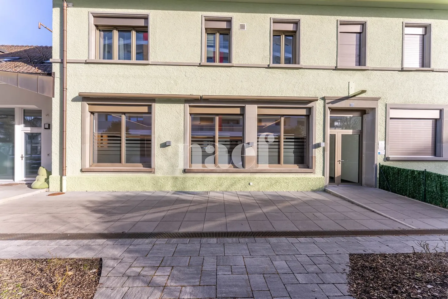 Magnifico ufficio al piano terra trasformabile in 3.5 o 4.5 stanze in vendita a Bulle - Foto 9 di 11