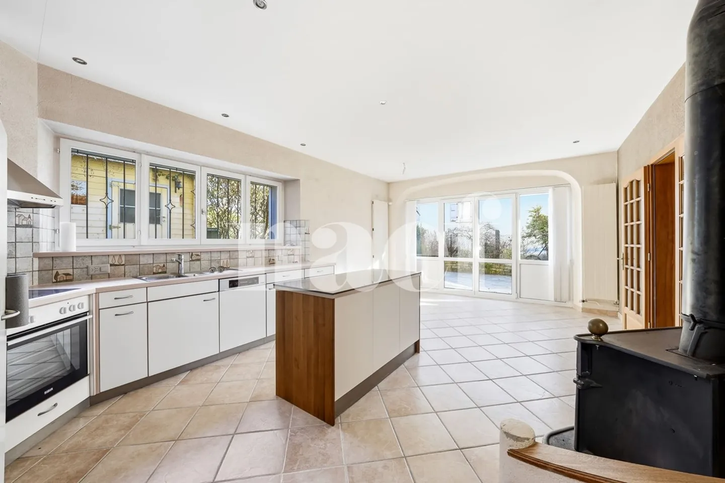 Exklusiv: Dorfhaus in Begnins - Foto 5 von 10