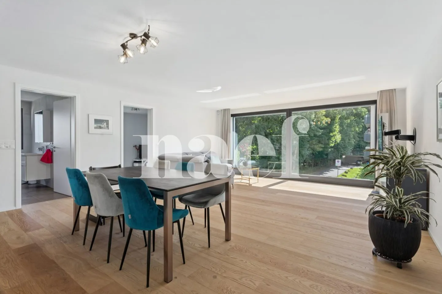 EN EXCLUSIVITÉ : Magnifique appartement de 4.5 pièces d'env. 130 m² avec terrasse à vendre à Fribourg - Photo 3 sur 10