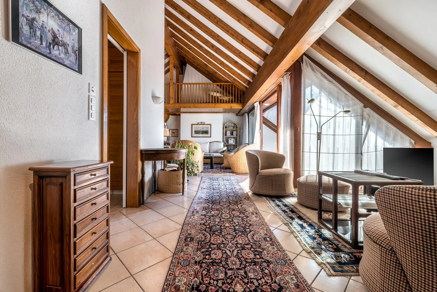 Incantevole appartamento di 4,5 locali con carattere in mansarda - Foto 2 di 13