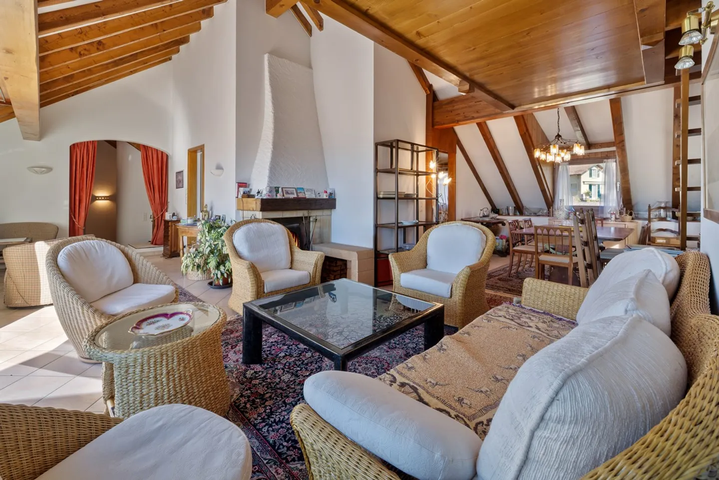 Incantevole appartamento di 4,5 locali con carattere in mansarda - Foto 5 di 13