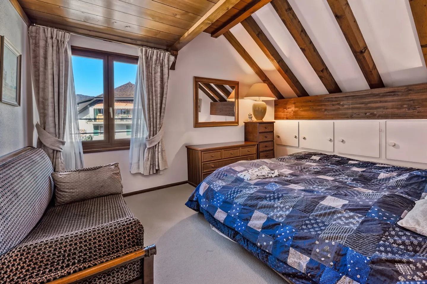 Incantevole appartamento di 4,5 locali con carattere in mansarda - Foto 12 di 13