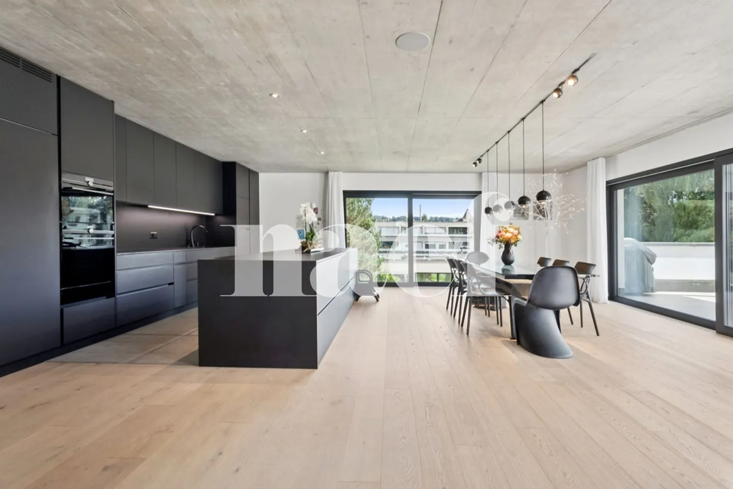 EN EXCLUSIVITÉ : Magnifique logement de 4.5 pièces de 182 m² avec grande terrasse à vendre à Fribourg - Photo 1 sur 10