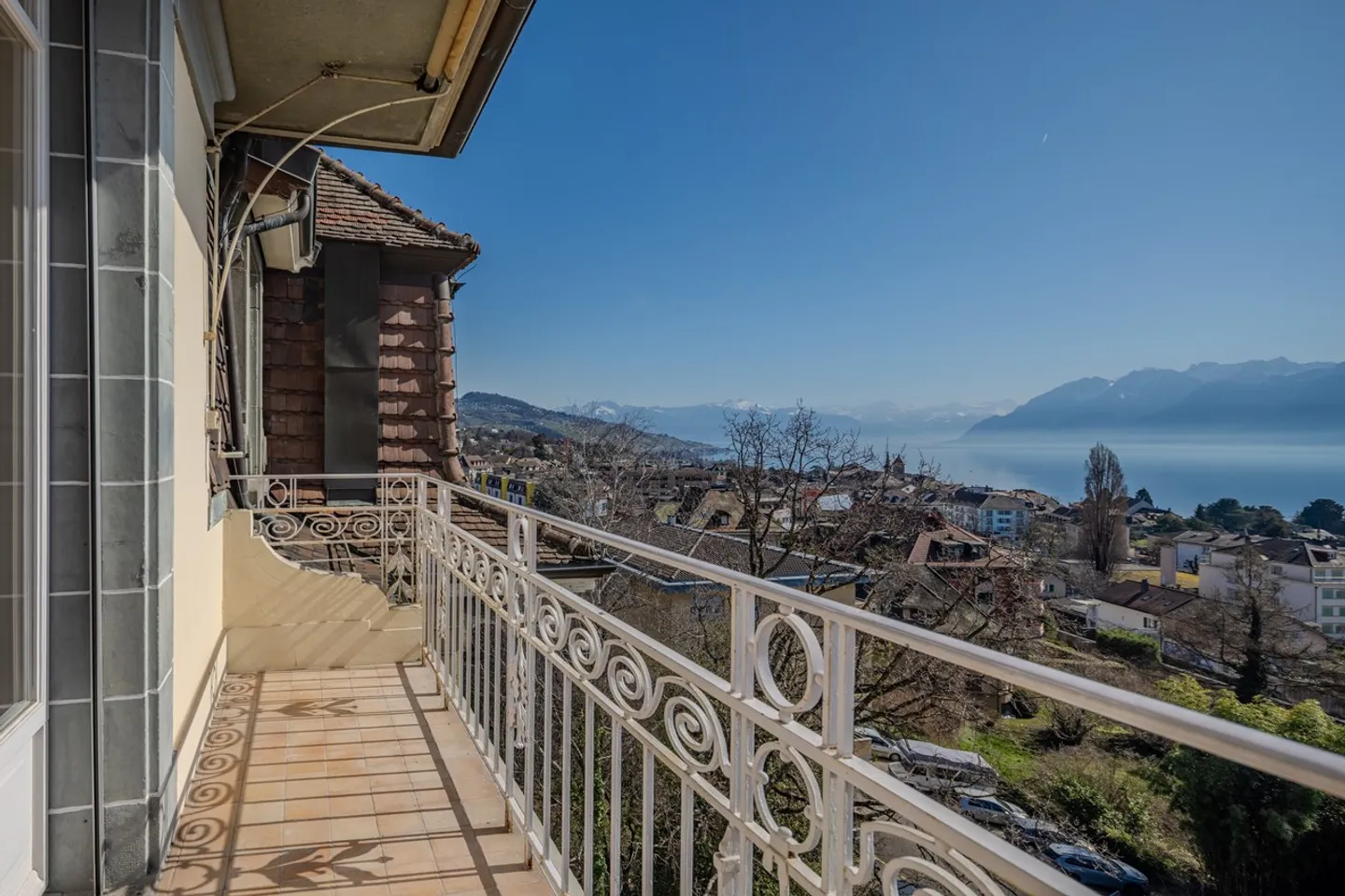 Prestigious apartment with stunning views of Lake Geneva - Photo 1 of 13