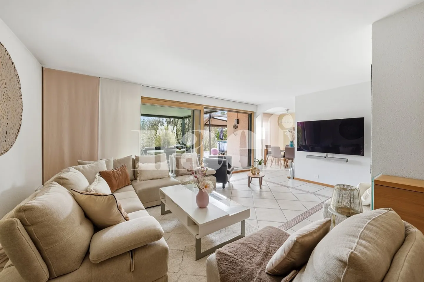 Individual Villa with 7 Rooms - Photo 9 of 13